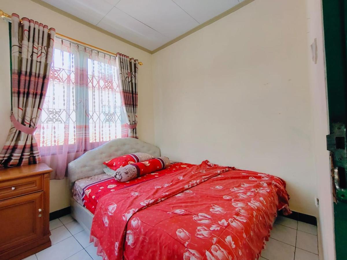 Villa Semesta Cikundul Extérieur photo