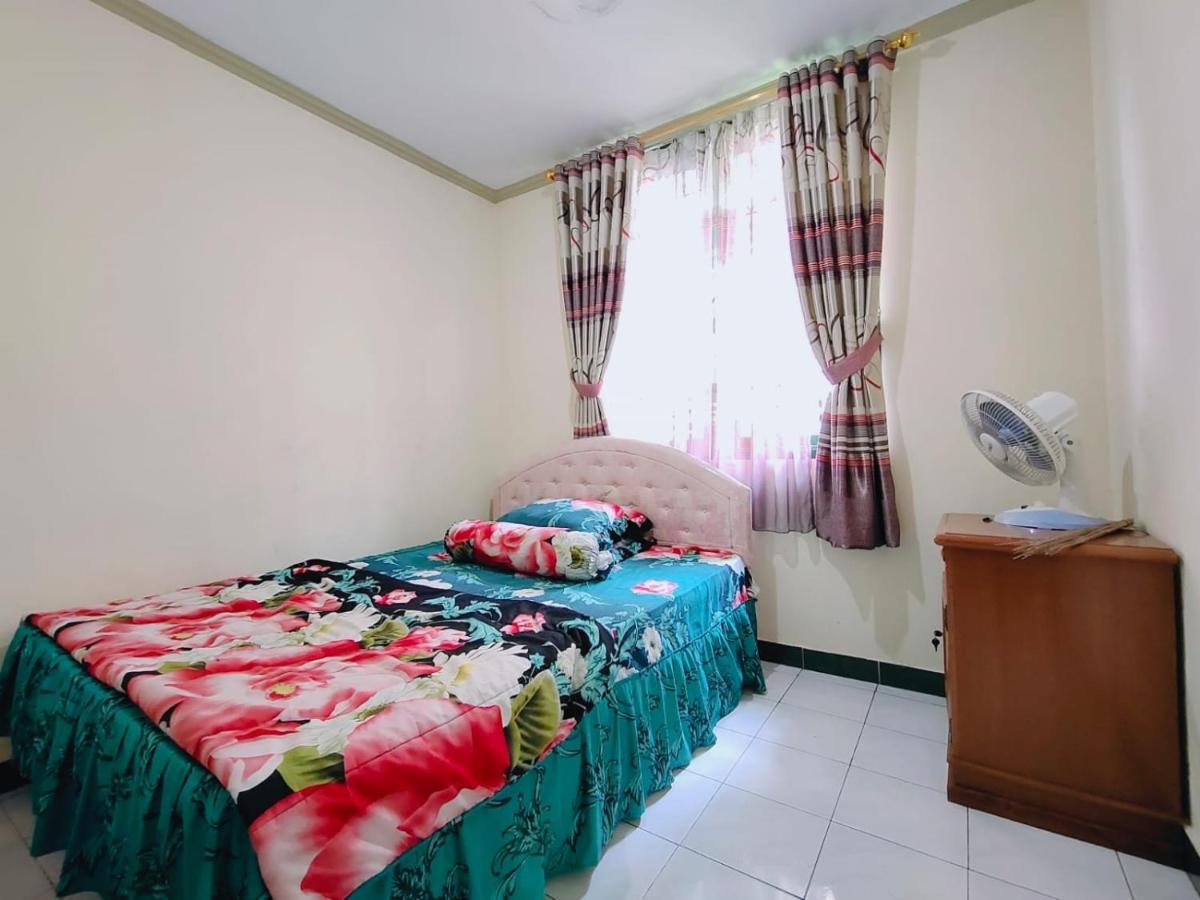Villa Semesta Cikundul Extérieur photo